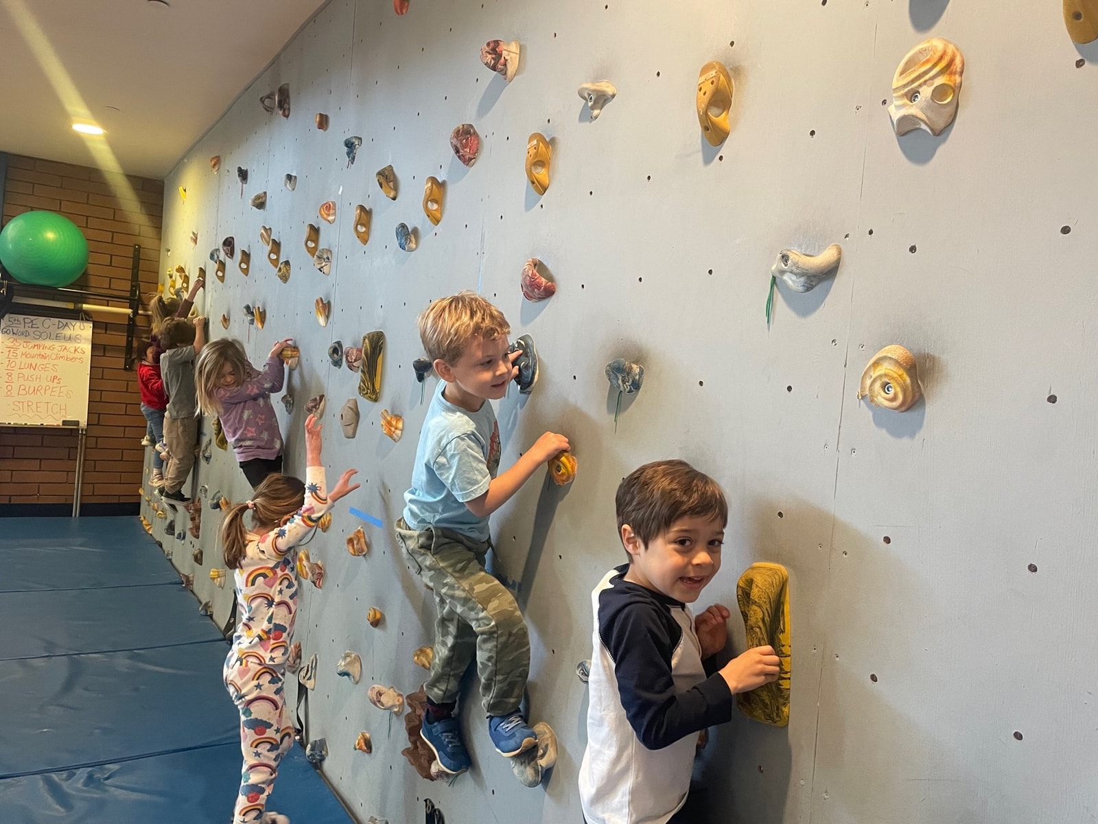 Pe sales mountain climbers